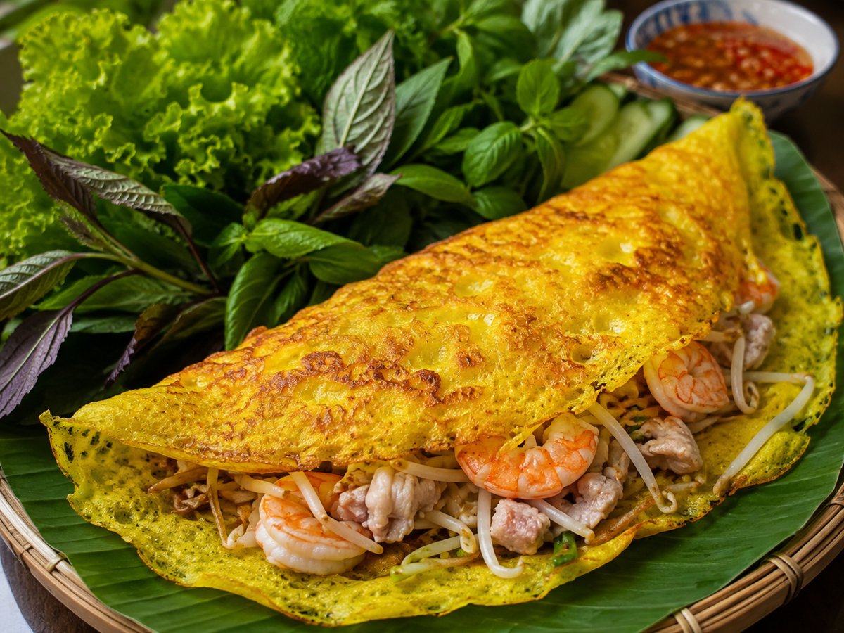 Bánh Xèo (Sizzling Crêpe)