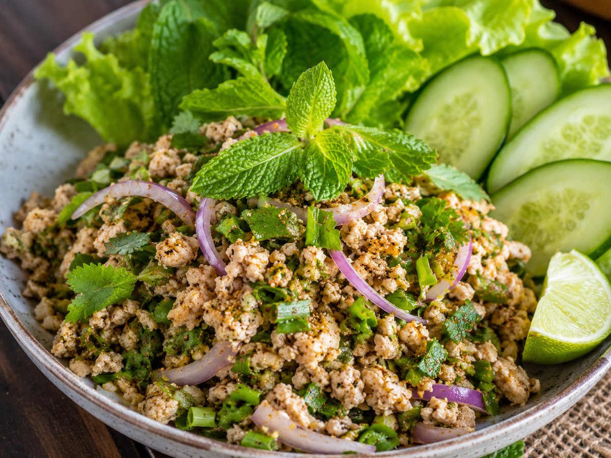 Larb (Minced Chicken)